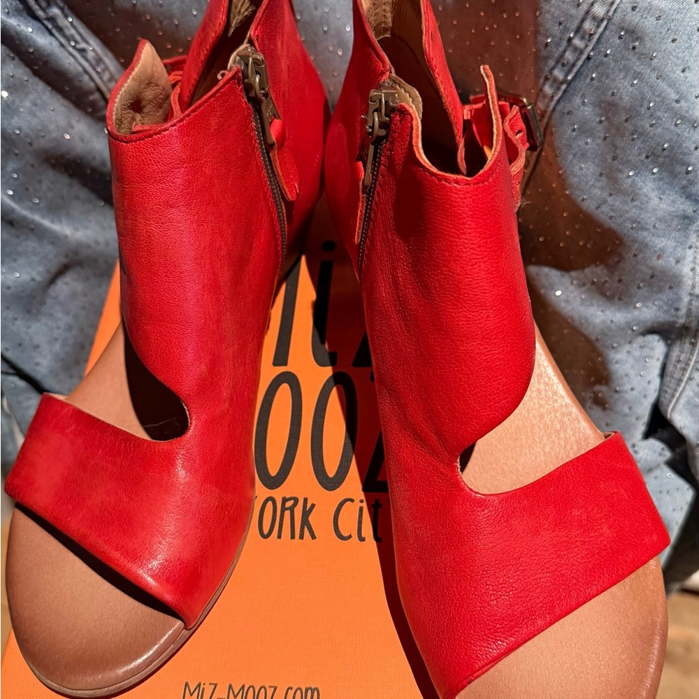 Miz Mooz Women's Red Sandals
